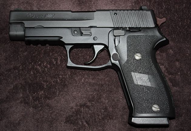 Sig Sauer P220